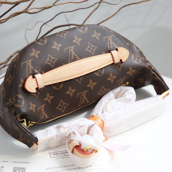 Túi đeo chéo, túi bao tử đeo hông nữ LV BUMBAG thời trang
