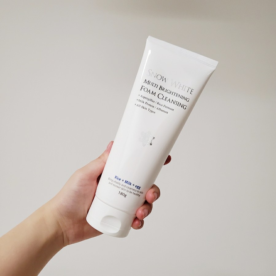 Sửa rửa mặt dưỡng ẩm, trắng da thu nhỏ lỗ chân lông Beauty Recipe Snow White Multi Brightening Foam Cleansing 180g x 2 tuýp