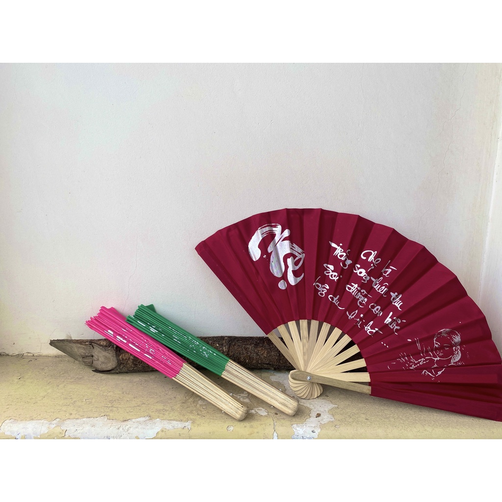 QUẠT VẢI IN CHỮ PHÁP, QUẠT CỔ TRANG BẰNG TRE VÀ VẢI TRANG TRÍ, ĐẠO CỤ DIỄN, LÀM MÁT, CHỤP ẢNH