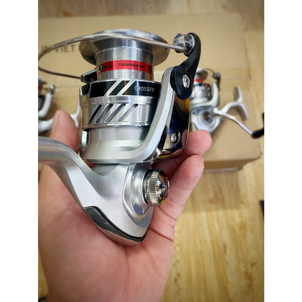 Máy câu Daiwa Crossfire LT