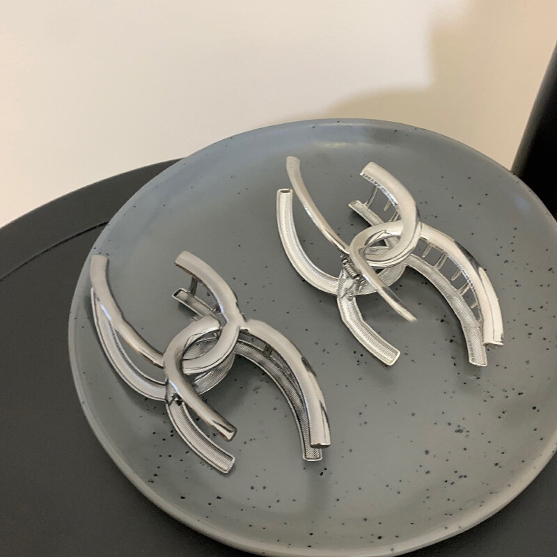 Kẹp Tóc Kim Loại Hình Cá Mập Phong Cách Hàn Quốc Cho Nữ