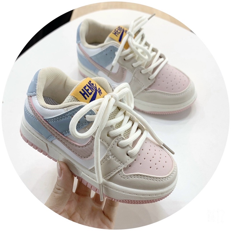 Giày thể thao móc siêu nhẹ buộc dây kháng khuẩn cho bé từ 3-12 tuổi