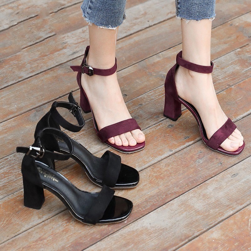 Giày Sandal Đế Mềm Khoét Lỗ Thoáng Khí Chống Trượt Phong Cách Hàn Quốc Thời Trang Cho Nữ