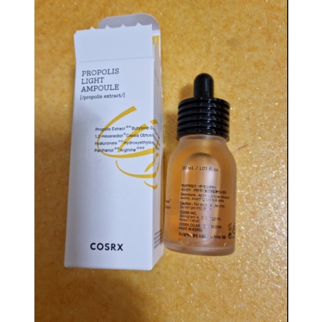Cosrx Tinh chất dưỡng da chiết xuất Keo Ong COSRX Full fit Propolis Light Ampoule 30ml