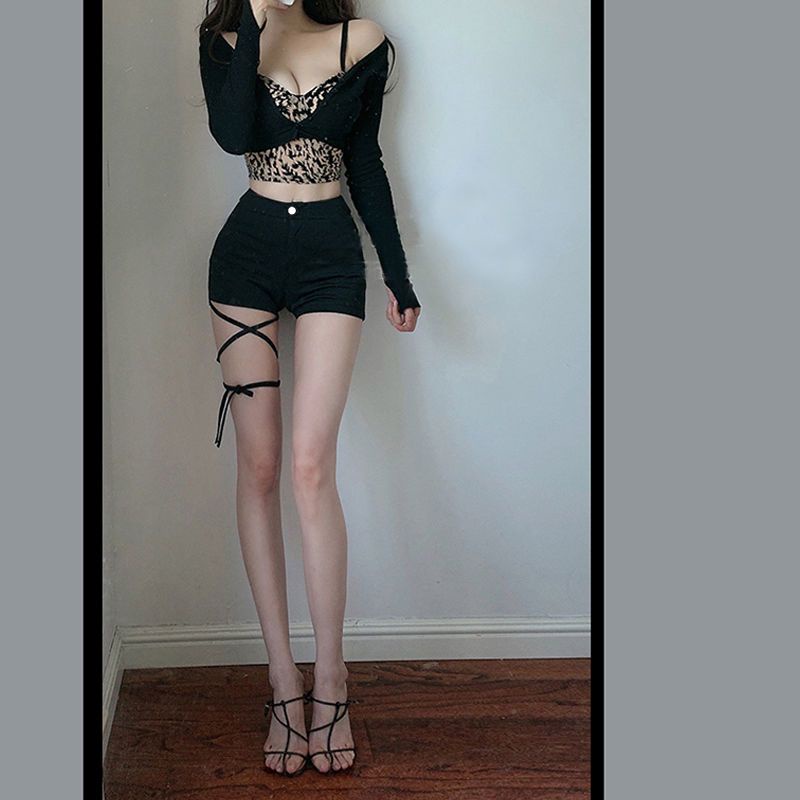 Quần Short Cột Dây Lưng Cao Co Giãn Màu Đen Phong Cách Mới Cho Nữ