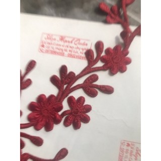 1 cành hoa đào thêu chỉ lụa mã H512