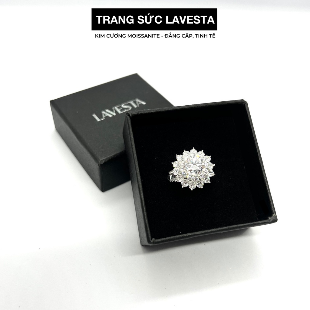 Nhẫn nữ kim cương Mỹ Moissanite 8 ly kiểm định GRA Lavesta KC04 mặt đài hoa kiêu sa