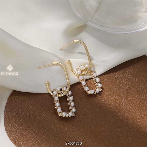 Bông tai nữ chuôi bạc 925 Eleanor Accessories dáng chữ nhật đính ngọc trai nhân tạo phụ kiện trang sức 4750