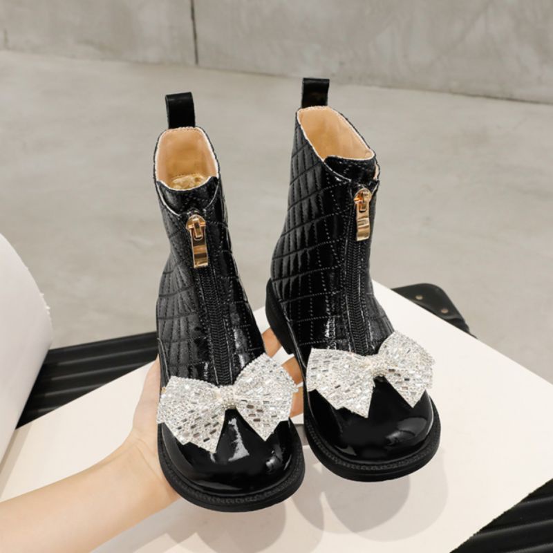 Bốt đính đá cho bé