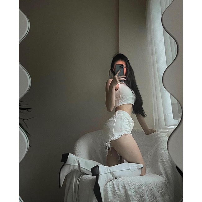 Thun croptop cổ tròn lót mút - Quần short jean rách