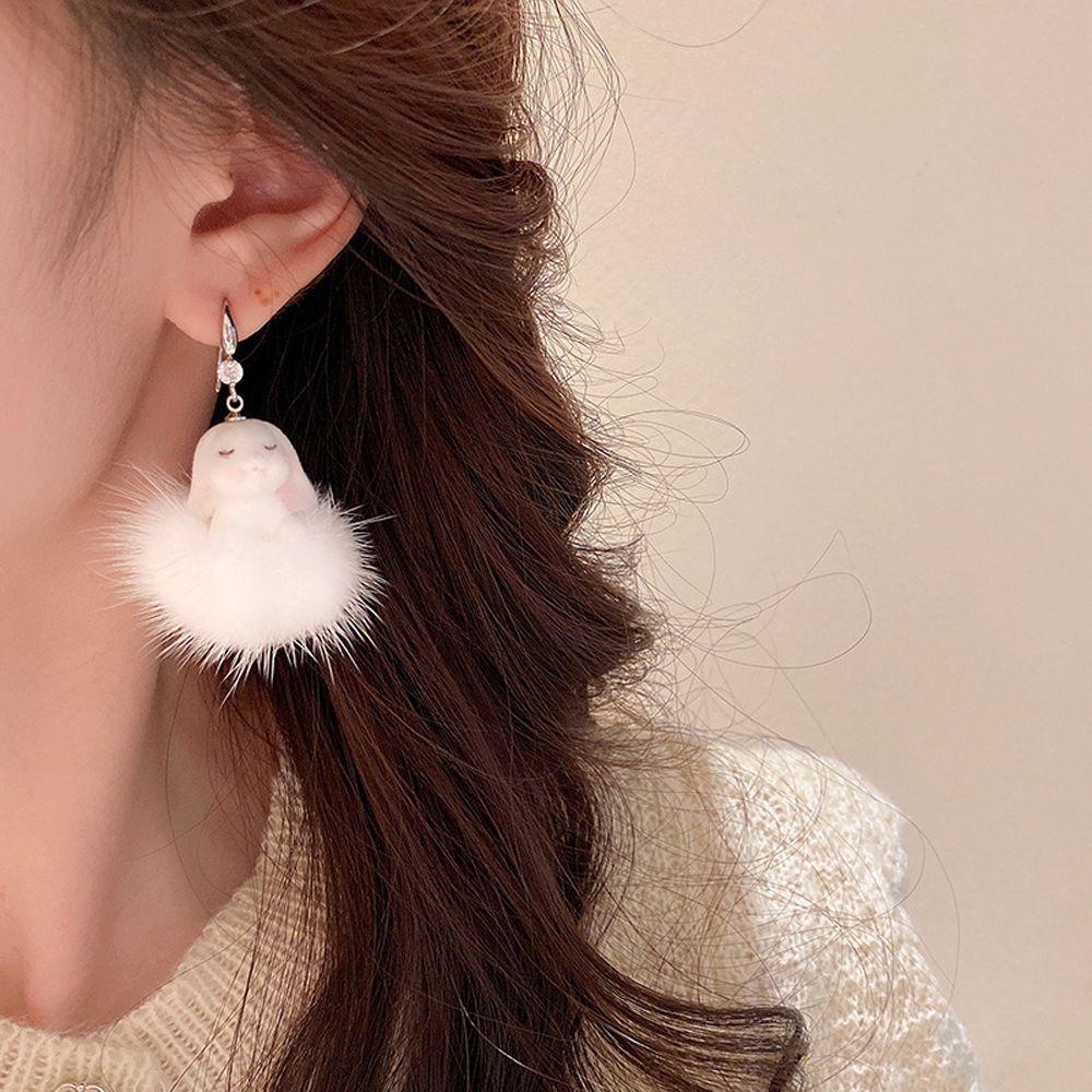 Bông Tai Dáng Dài Đính Bóng Lông Thời Trang Thu Đông Dễ Thương Cho Nữ