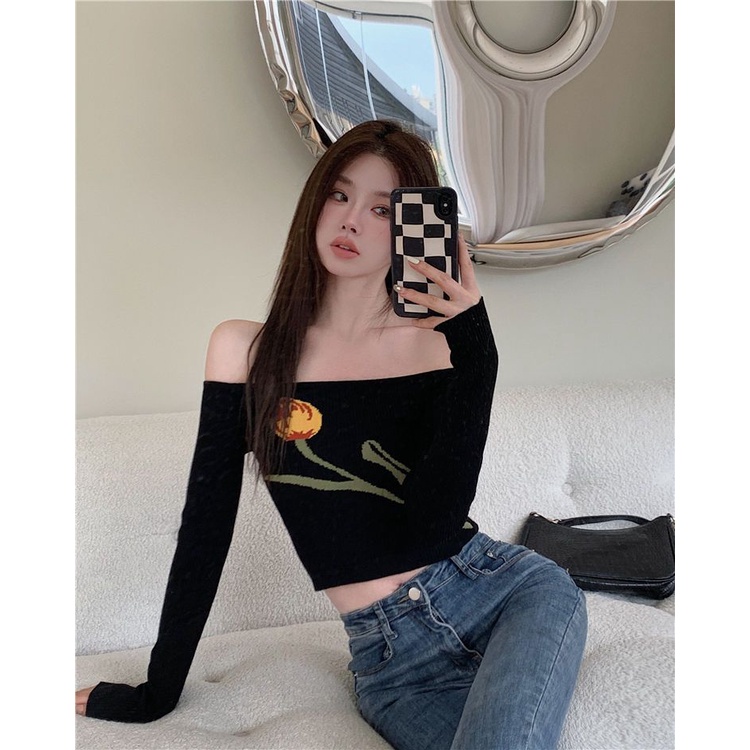 Áo thun COZOKC tay dài trễ vai dáng ôm họa tiết in thời trang