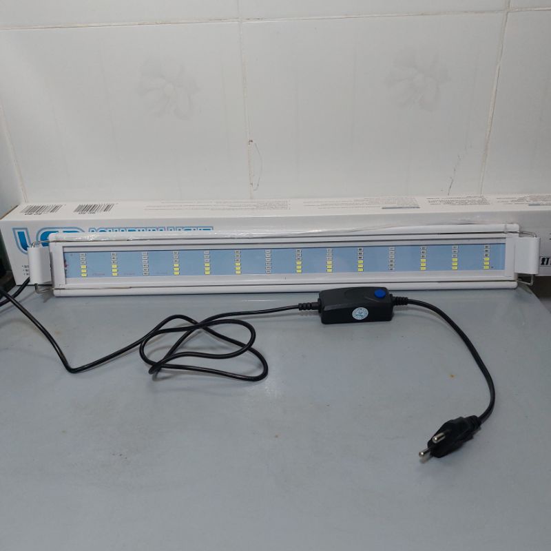 Đèn Led Kẹp Máng Cho Bể Cá Hiệu JENECA 3 Chế Độ Đổi Màu - Cho Hồ 50-60cm