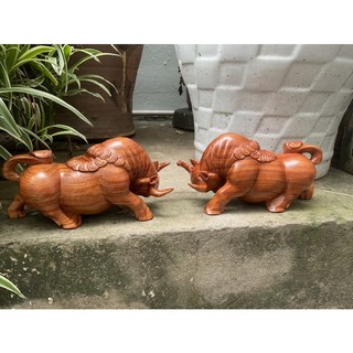 Tượng con trâu gỗ hương