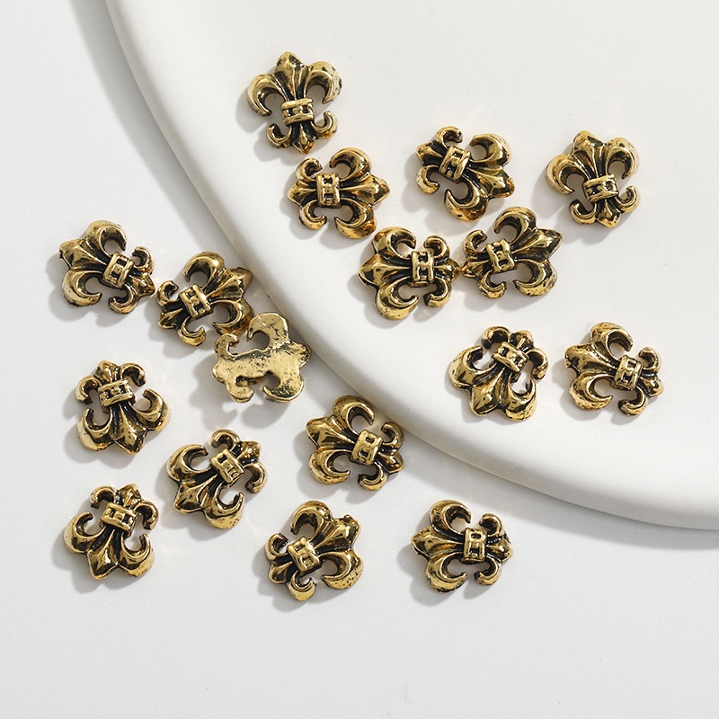 Phụ Kiện Trang Trí Móng Tay Hình Chữ Thập Bằng Kim Loại Phong Cách Rock