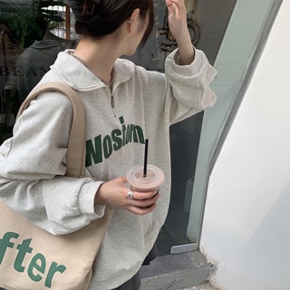 [Mã FAFRIDAY giảm 10k đơn 99k] Áo Sweater Cổ Polo Dáng Rộng In Chữ Phối Khóa Kéo Thời Trang Mùa Thu Cho Nữ