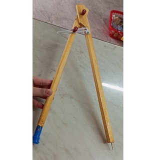Compa giáo viên - Dùng để vẽ hình tròn, đường tròn