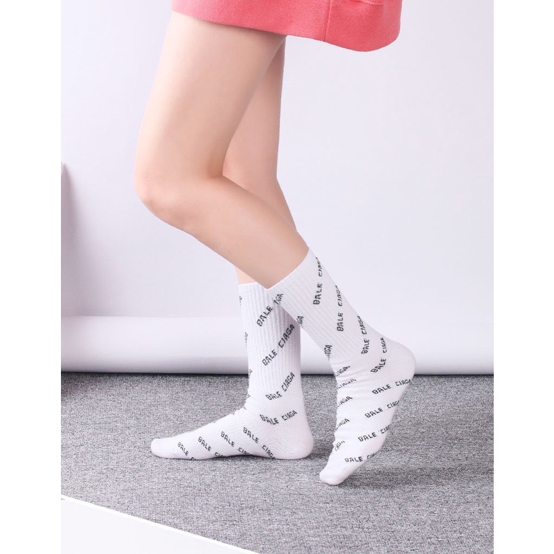 Tất Vớ Nữ Kiểu Dáng Thể Thao In Chữ Phong Cách Hàn Siêu Hot ( BALENN )