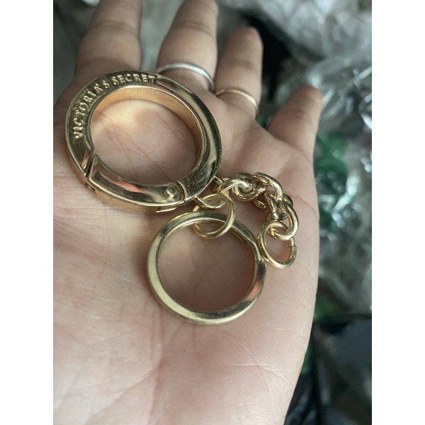 khoen moc khoá mua 1 được 3 giá 7 k/ cái