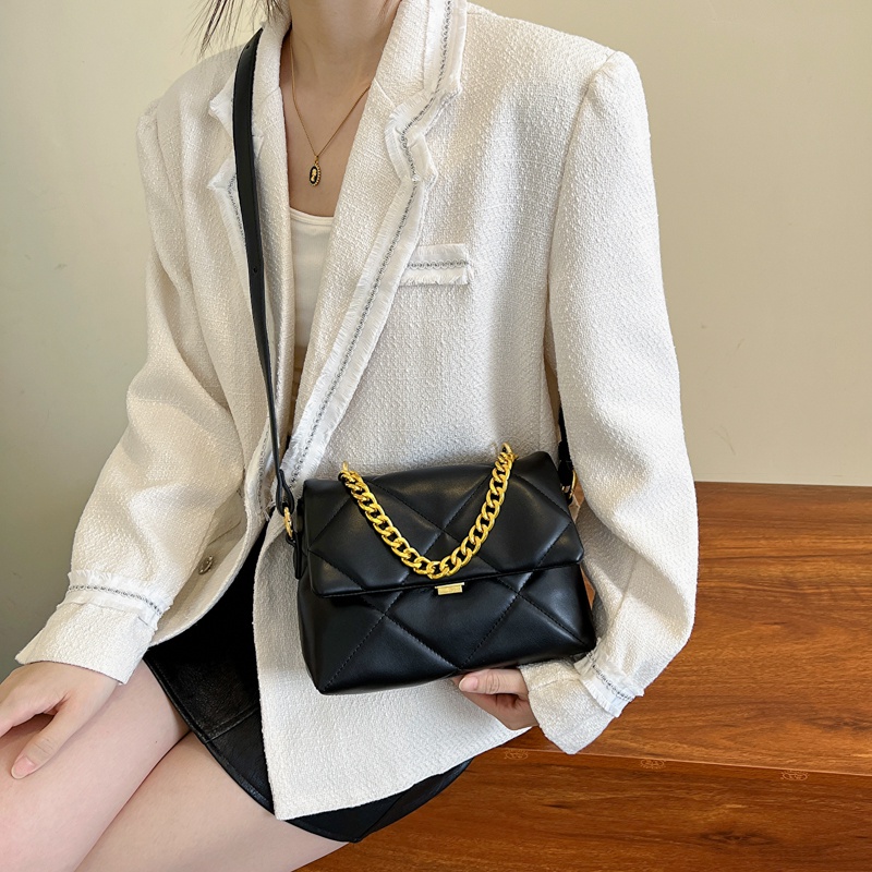 Túi Đeo Chéo Dây Xích Đính Kim Cương Giả Cao Cấp Thời Trang Dành Cho Nữ