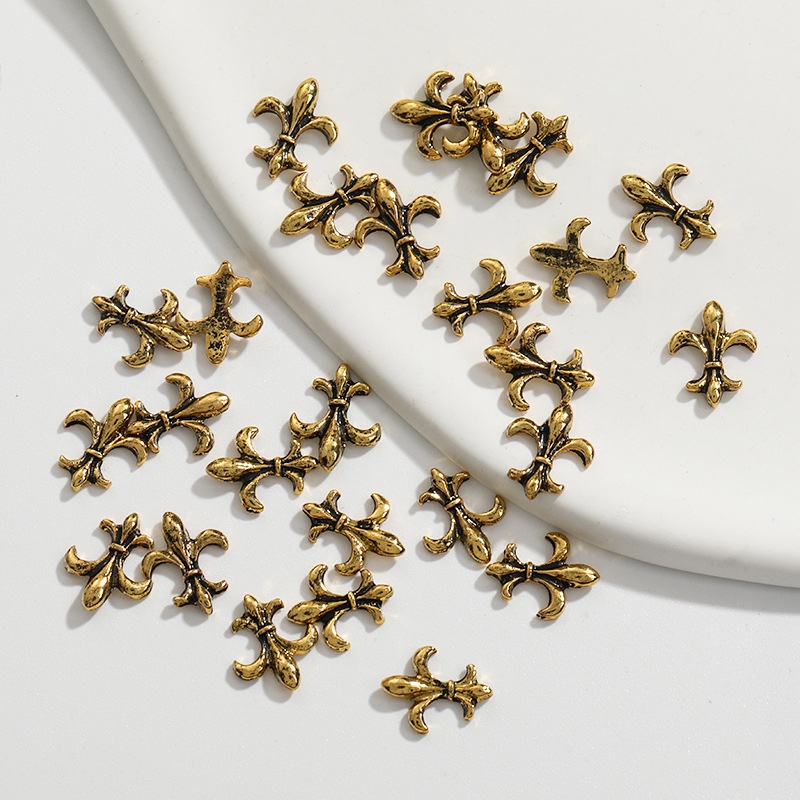 Phụ Kiện Trang Trí Móng Tay Hình Chữ Thập Bằng Kim Loại Phong Cách Rock