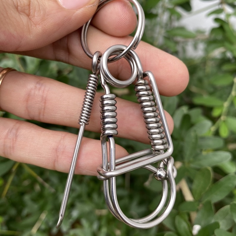 Móc khóa uốn thủ công loxo inox