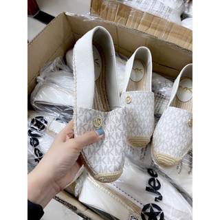Giày Nữ sục MK siêu xinh Dư xịn