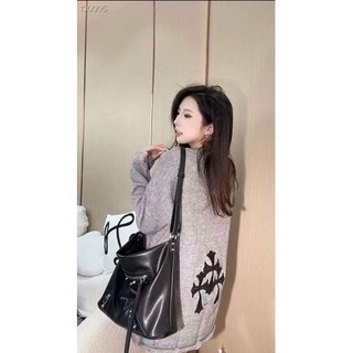 Áo len chrome hearts rách chữ lưng