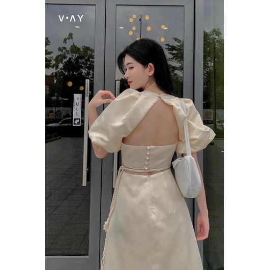 Váy Body xẻ khách đặt may