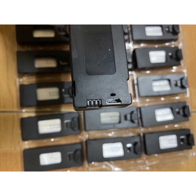 Pin máy bay flaycam e88 , p5,p7,p8