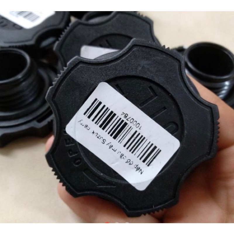 Nắp đổ dầu  cho xe suzuki 7 chỗ/ suzuki van/ suzuki 500kg  /giá 1 cái