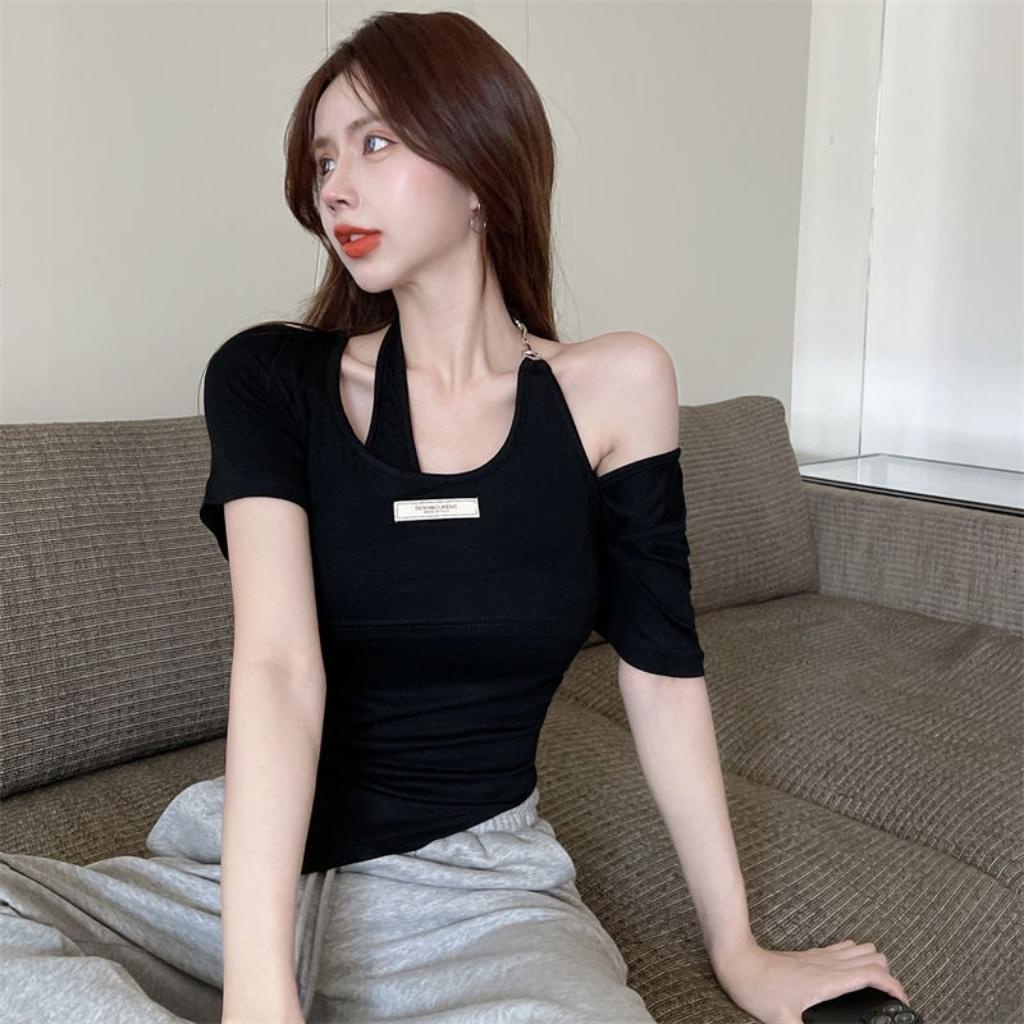 Áo kiểu nữ ngắn tay vạt nhọn cổ giả yếm phối xích Linnie, Áo nữ ôm body chất gân tăm dày dặn co giãn tốt C10