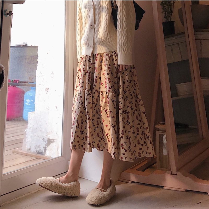 𝗺𝗶𝗲 𝘀𝘁𝘂𝗱𝗶𝗼 - Chân váy xoè hoa văn vintage cổ điển