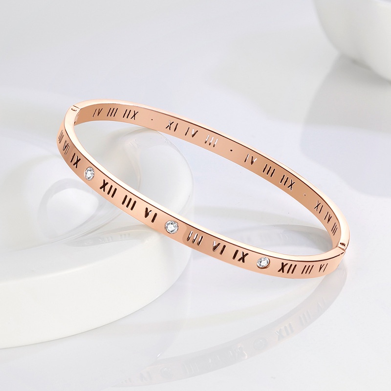 Vòng Đeo Tay Bằng Thép Titan Đính Kim Cương Giả Cao Cấp Không Phai Màu Sang Trọng AG4V