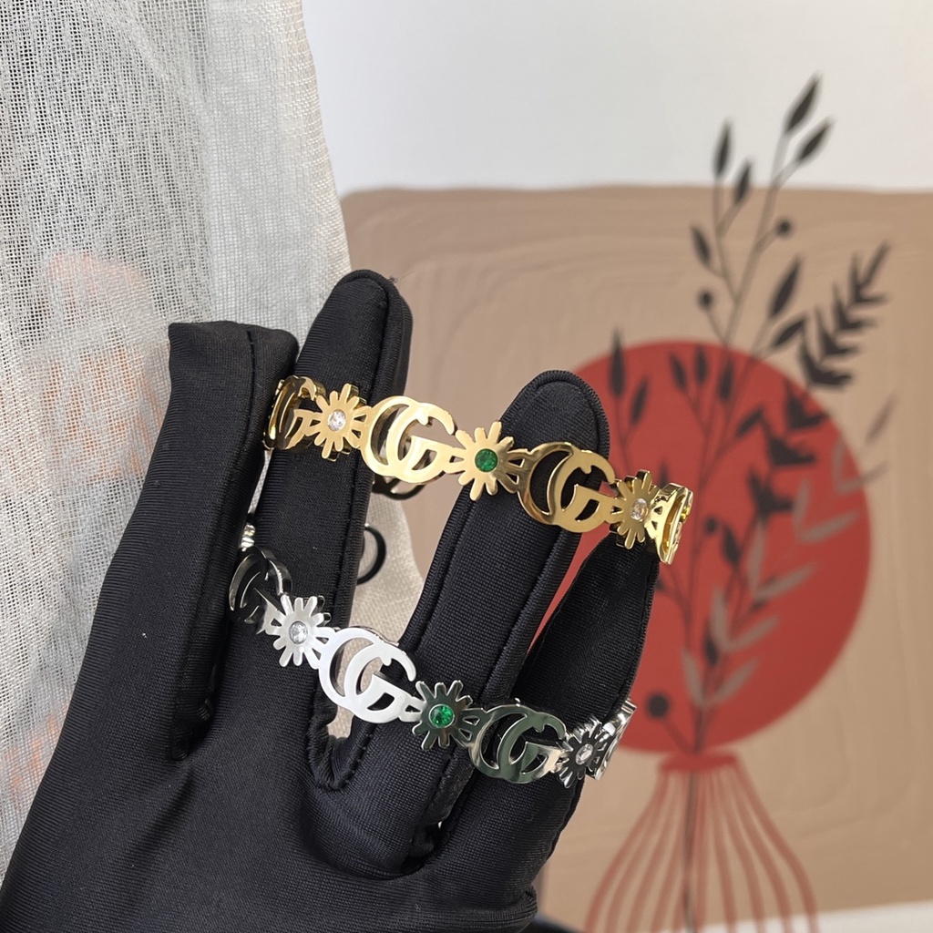 Vòng Tay Gucci Bằng Thép Titan Nhẹ Dát Khảm Chữ Không Phai Màu Đơn Giản Cổ Điển Đa Ứng Dụng Sang Trọng Cho Nam Và Nữ