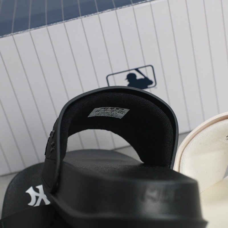 Dép quai ngang MLB nữ