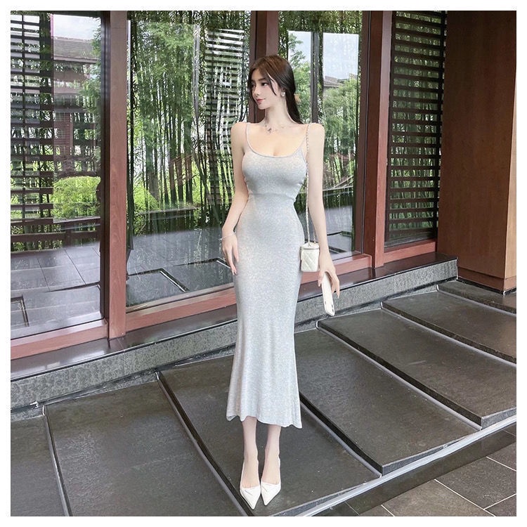 Đầm Hai Dây Dáng Dài Form Ôm Màu Trơn Phong Cách Quyến Rũ