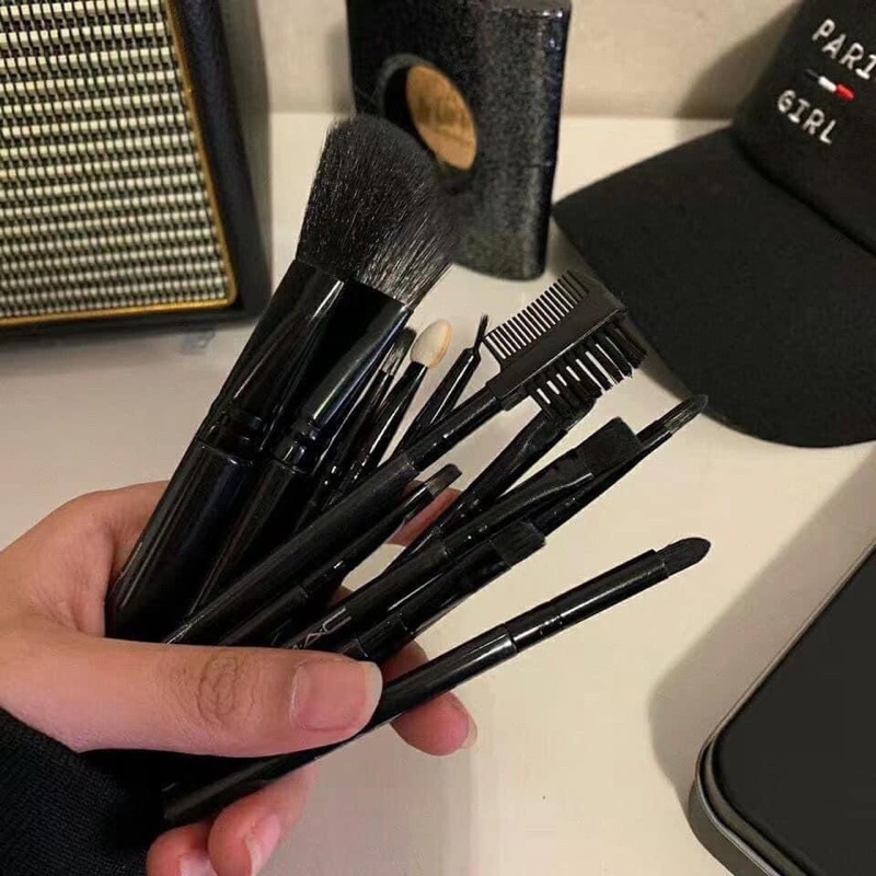 Set 12 cọ trang điểm