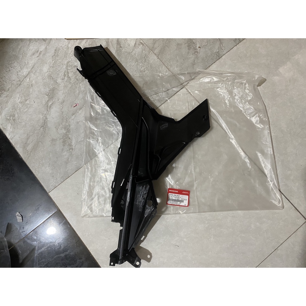 Tấm bảo vệ giá để chân trái HONDA WINNER 150 V1.