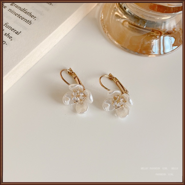 Bông Tai Mạ Bạc 925 Hình Hoa Trà Đính Ngọc Trai Đơn Giản Phong Cách Retro Cho Nữ