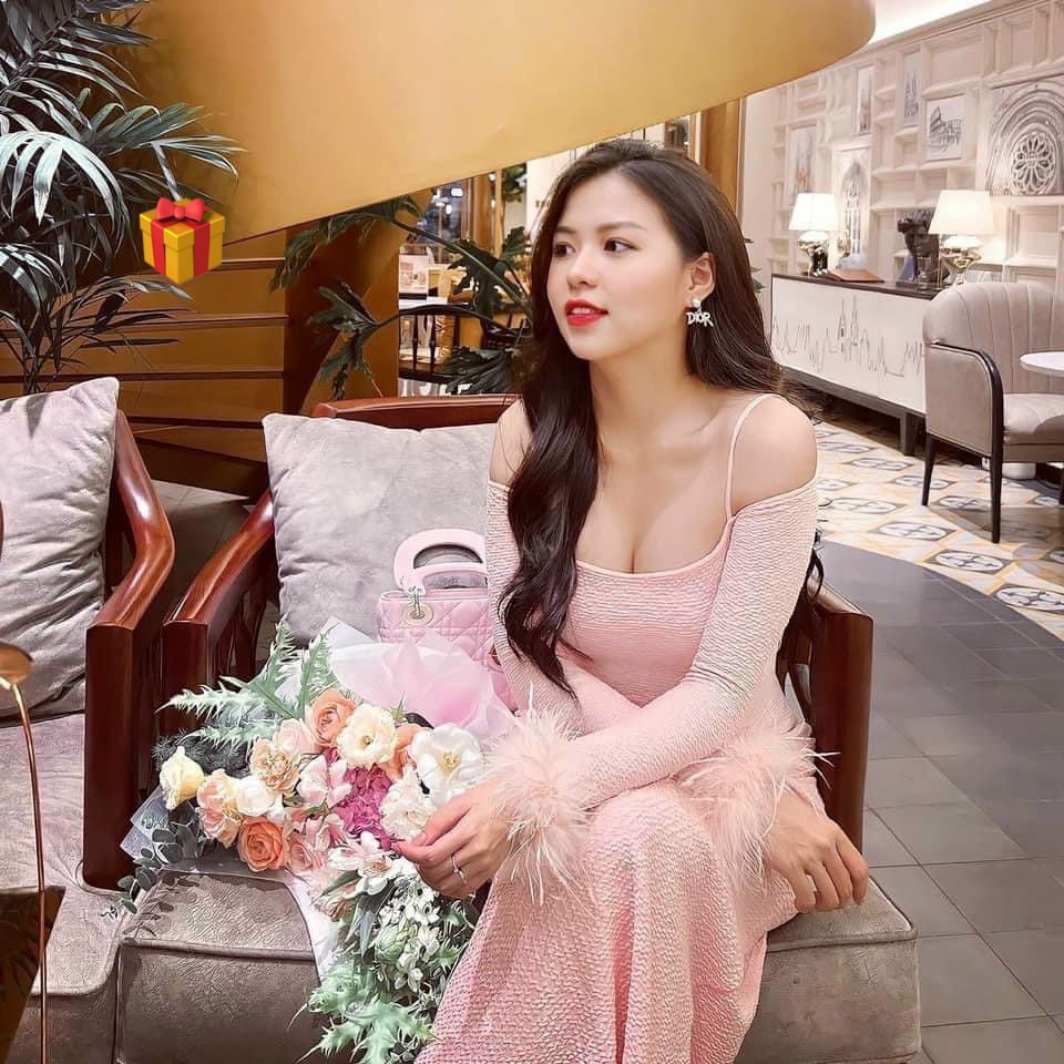 Đầm body nữ dáng dài maxi trơn kiểu trễ vai tay dài phối long vũ hở lưng hot