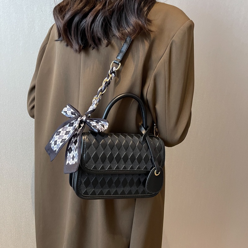 Túi Đeo Vai Bằng Lụa Họa Tiết Kẻ Sọc Cho Nữ