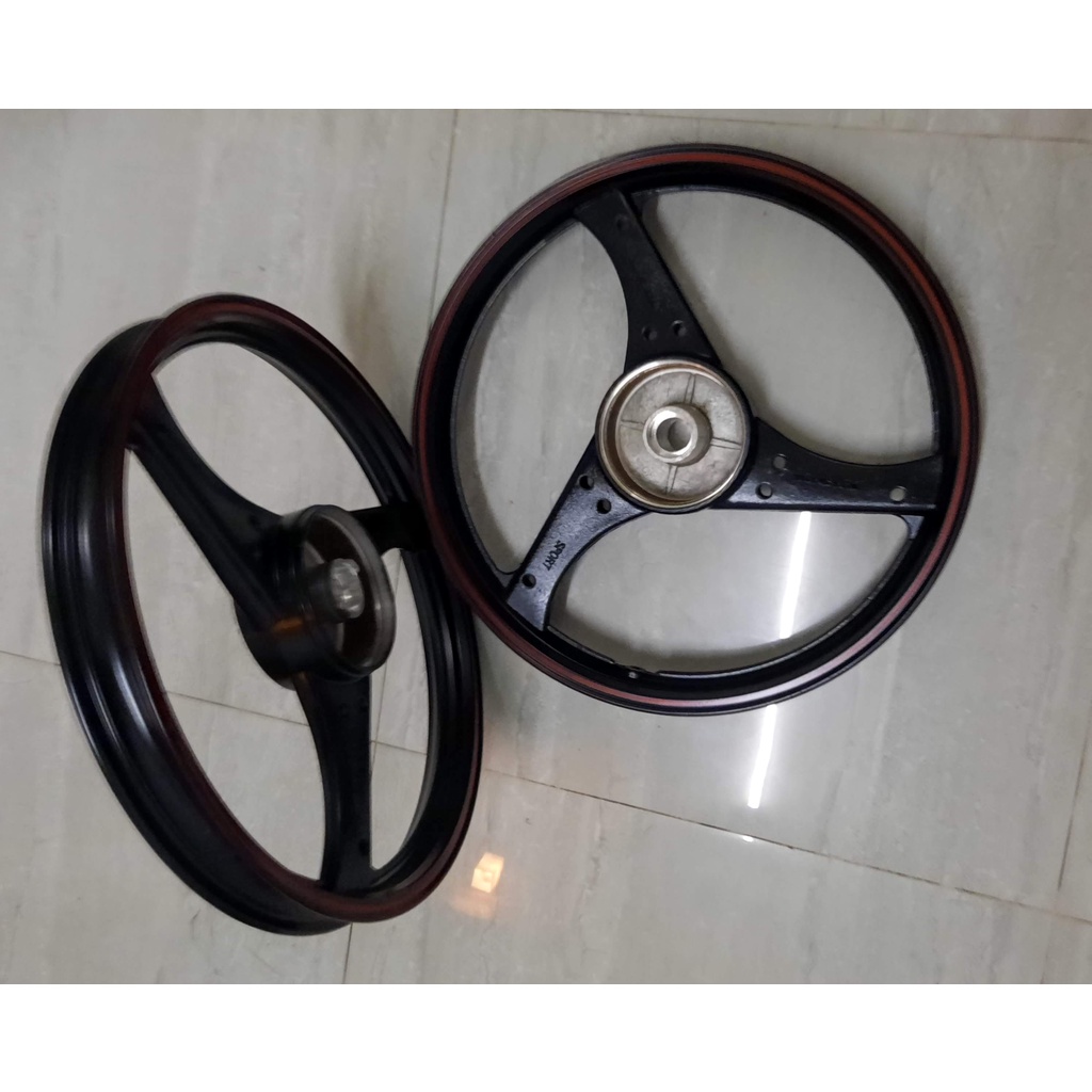 Mâm  3D dùng cho xe Dream / Wave nhỏ đời cũ