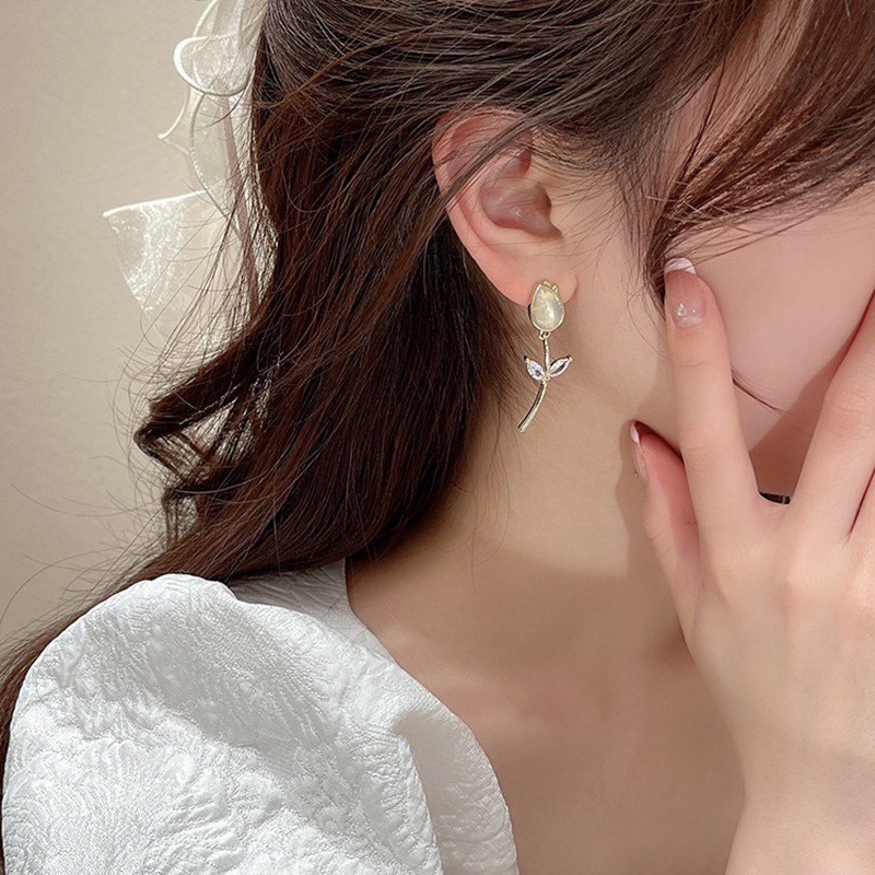 Bông Tai Mạ Bạc Hình Hoa Tulip Đính Đá Opal Sang Trọng Phong Cách Hàn Quốc