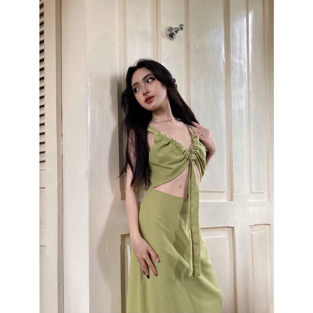 The Tactful Đầm xanh dài dây rút ngực, khoét eo Meadow Dress