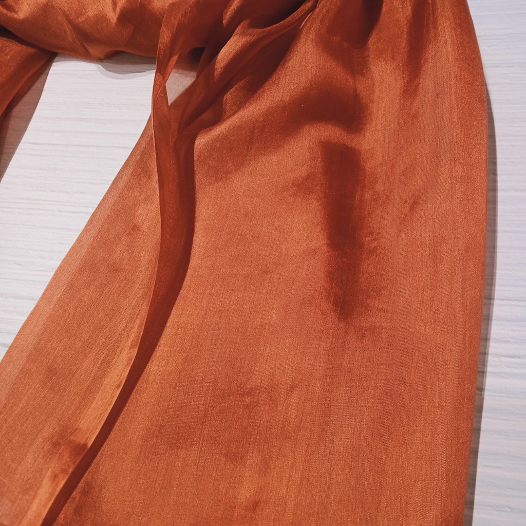 Khăn Lụa Tơ Tằm quàng cổ màu nâu #thanh lịch#nhẹ nhàng#thoáng mát, dùng được cả 4 mùa, kích thước 180cm*90cm