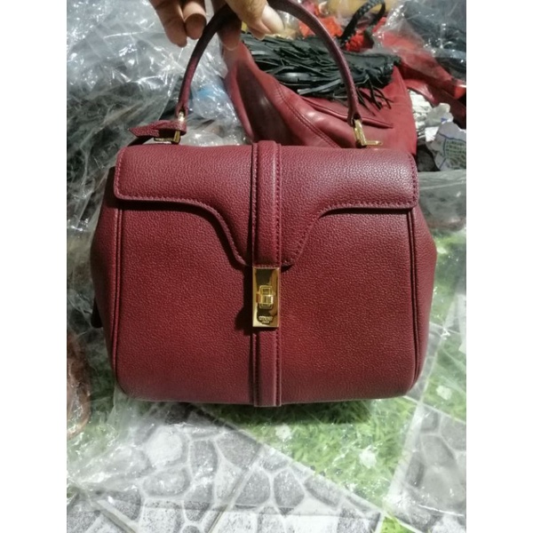 Túi xách cho khách