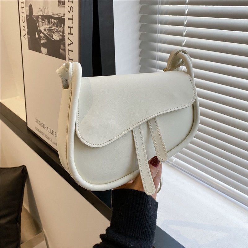 Túi Xách Nữ Da Đeo Chéo Yên Ngựa Trẻ Trung Phong Sức Chứa Lớn Thích Hợp Đi Chơi Đi Làm Thời Trang Nữ Tn7048