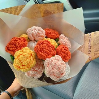 Bó một bông hoa len handmade