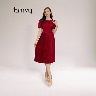 Đầm công sở xếp ly cổ tròn tay bồng chéo mịn cao cấp Emvy- B100